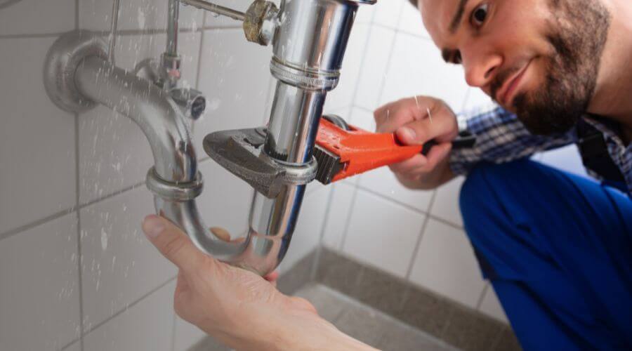 Professional same day plumber services in La Harpe, IL